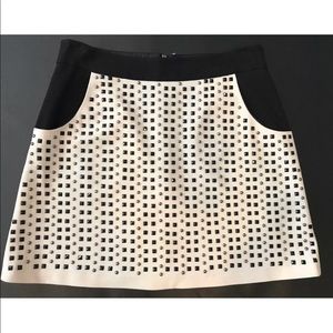 NEW**NANETTE LEPORE**Stud Skirt**US 2